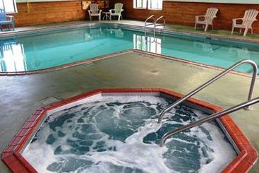 Super 8 Motel  | Marquette | Michigan | United States 4