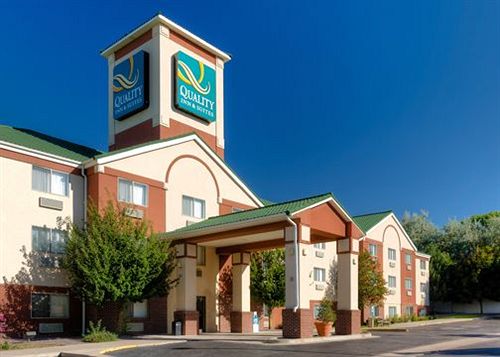 Hotel Quality Inn & Suites Lakewood