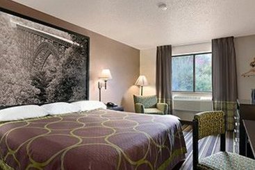 Hotel Super 8 Weston WV  | Weston | West Virginia | United States 6