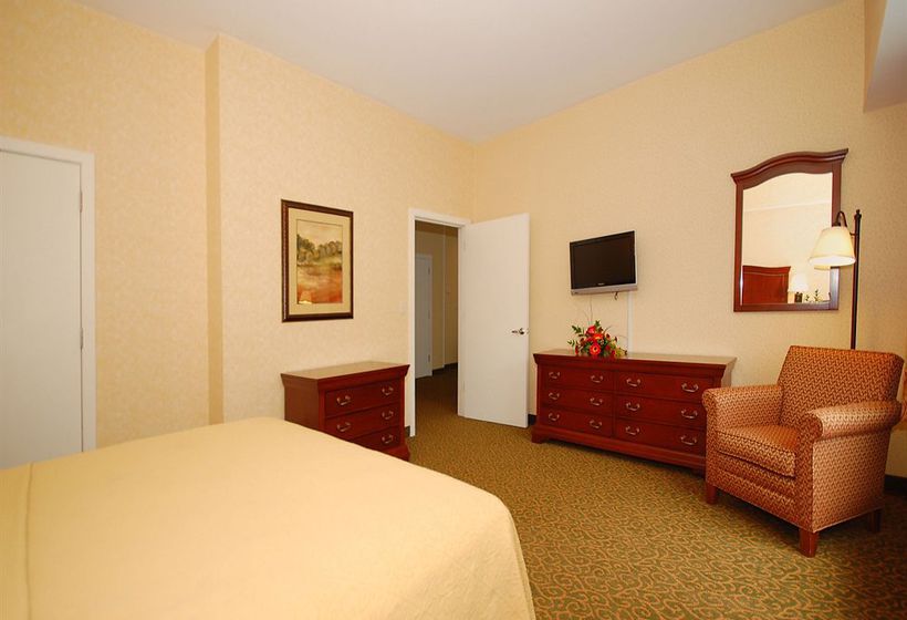 Quality Inn & Suites Evergreen Hotel  | Augusta | Maine | United States 14