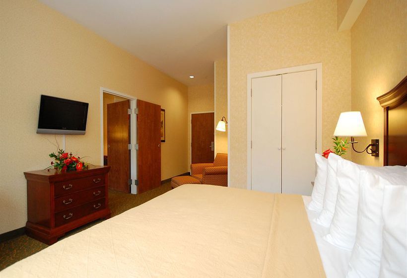 Quality Inn & Suites Evergreen Hotel  | Augusta | Maine | United States 19