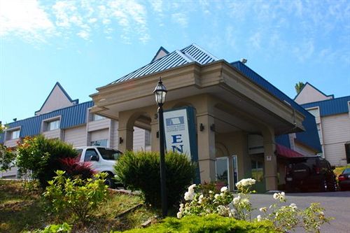 Sutton Suites Extended Stays Hotel Seattle