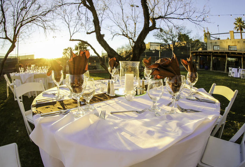 Hotel Tanque Verde Ranch 