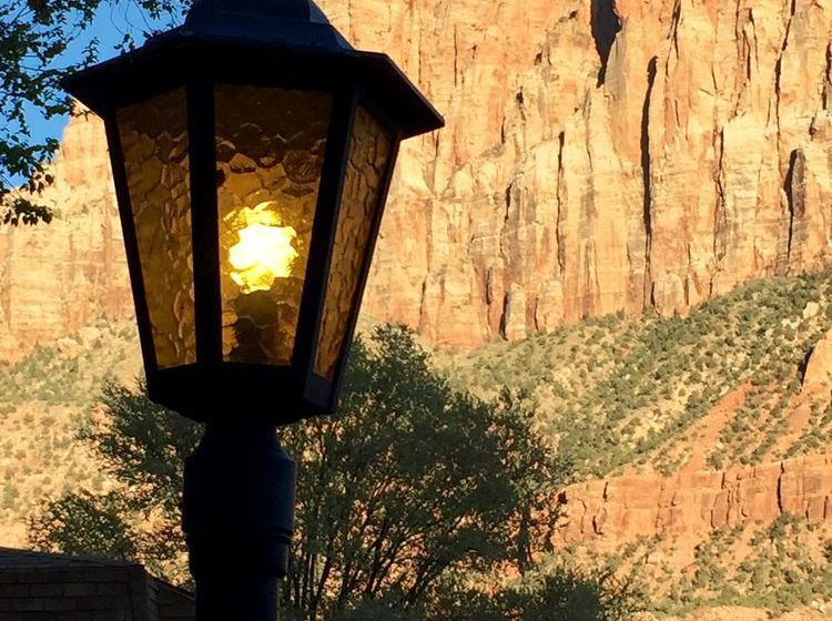 Hotel Terrace Brook Lodge  | Springdale | Utah | United States 2