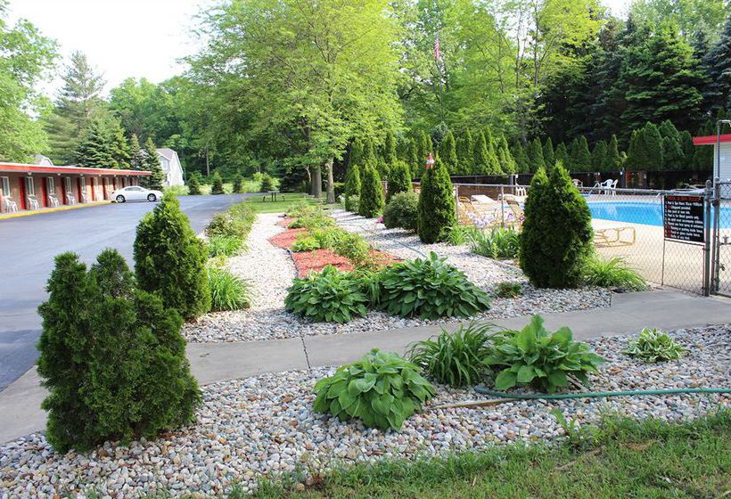 Timberline Motel Saugatuck Michigan
