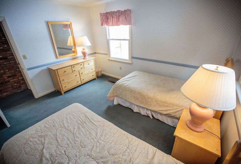 Town & Country Resort  | Stowe | Vermont | United States 13