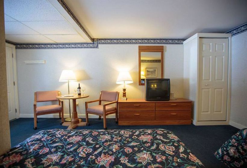 Town & Country Resort  | Stowe | Vermont | United States 14