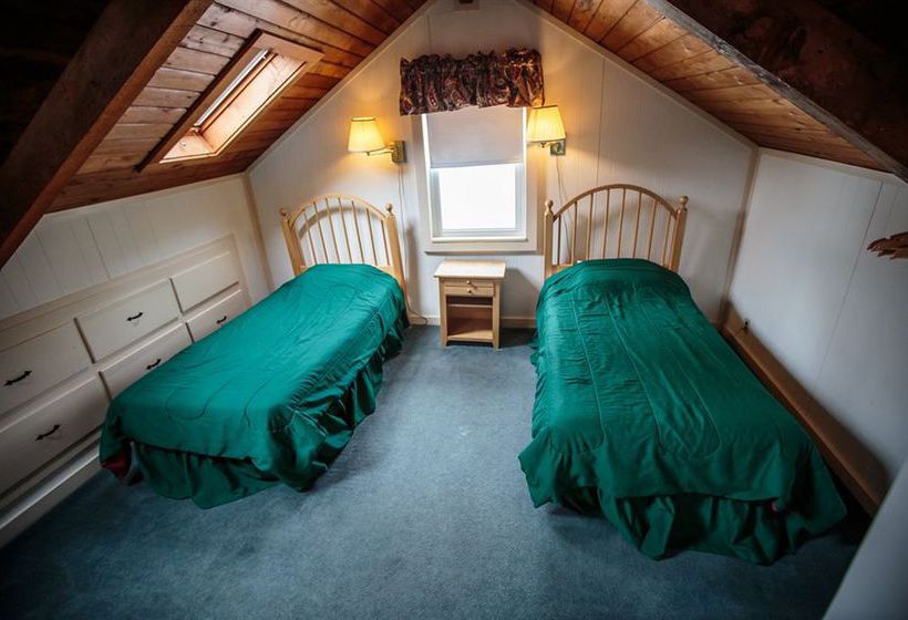 Town & Country Resort  | Stowe | Vermont | United States 15