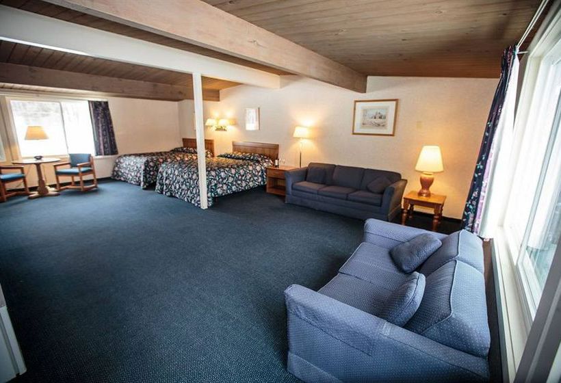 Town & Country Resort  | Stowe | Vermont | United States 17