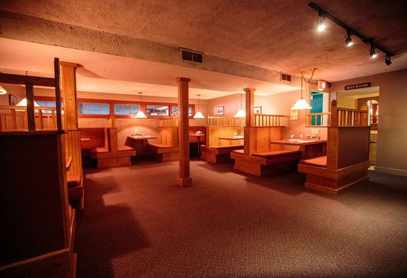 Town & Country Resort  | Stowe | Vermont | United States 3