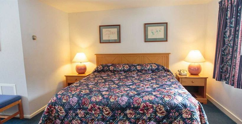 Town & Country Resort  | Stowe | Vermont | United States 6