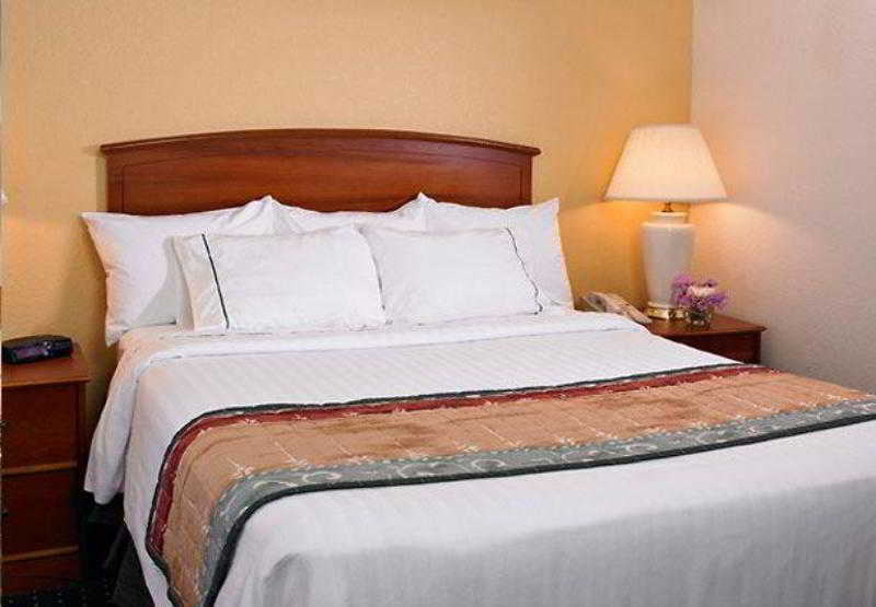 TownePlace Suites Findlay  | Findlay | Ohio | United States 11