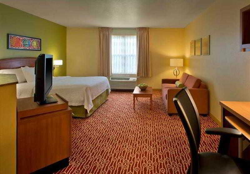 TownePlace Suites Findlay  | Findlay | Ohio | United States 19