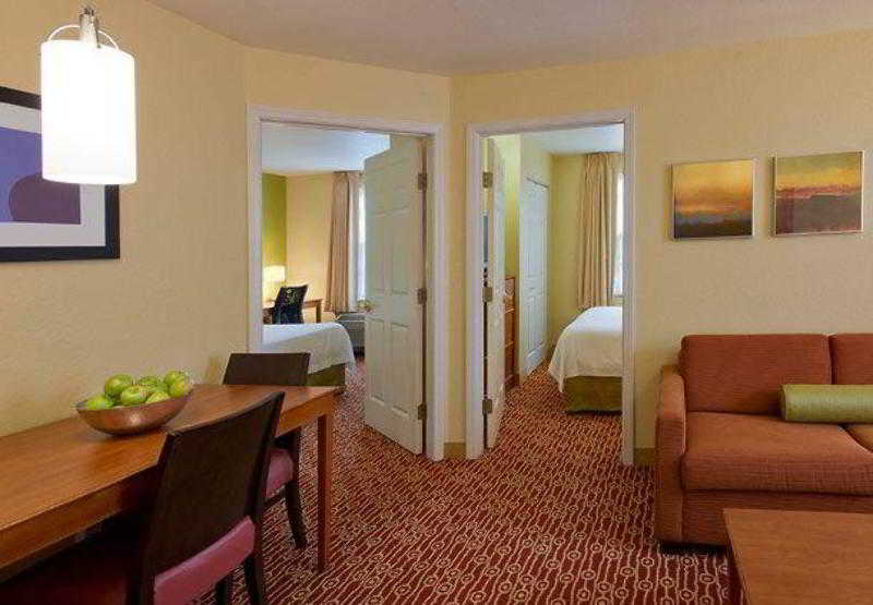Hotel TownePlace Suites Cleveland Westlake  | Westlake | Ohio | United States 10