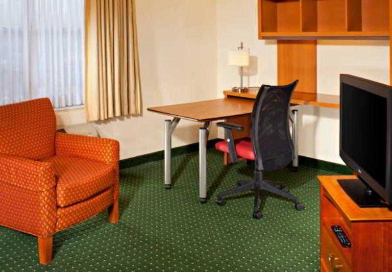 Hotel TownePlace Suites Cleveland Westlake  | Westlake | Ohio | United States 14