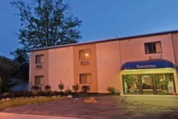 Hotel Travelodge Cleveland Lakewood 