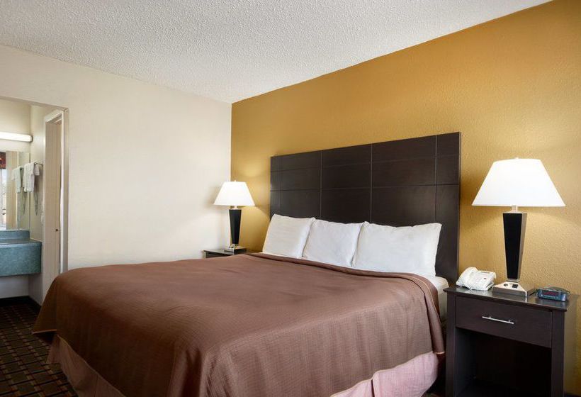 Hotel Travelodge Midland TX  | Midland | Texas | United States 6