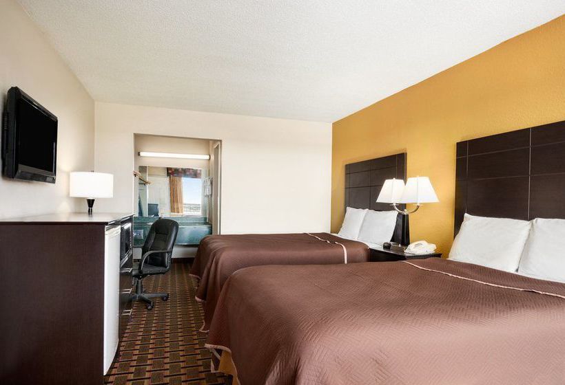 Hotel Travelodge Midland TX  | Midland | Texas | United States 8