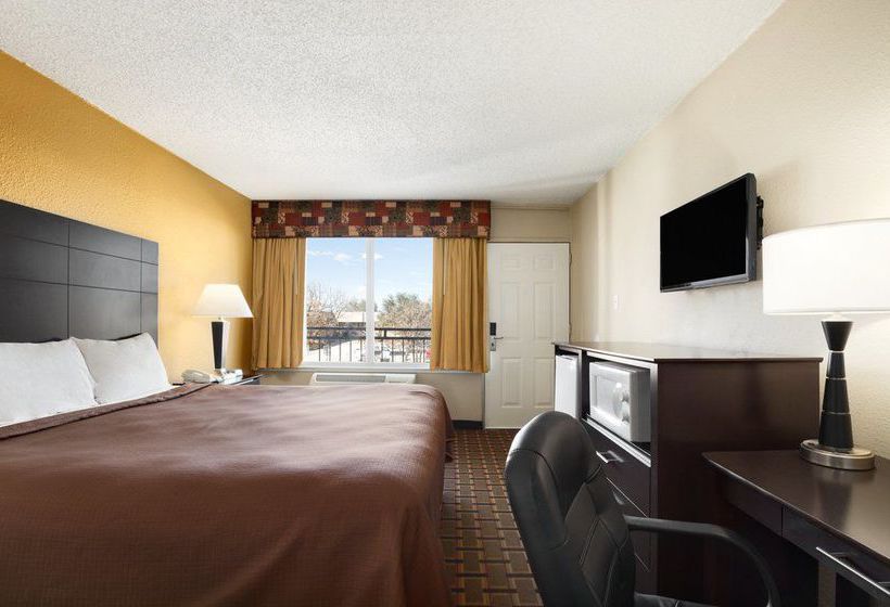 Hotel Travelodge Midland TX  | Midland | Texas | United States 9