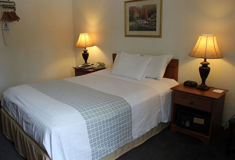 Hotel Americas Best Value Inn  | Marquette | Michigan | United States 8