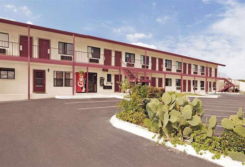 Hotel University Inn San Marcos Texas