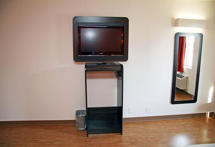 Hotel Camelot Inn & Suites  | York | Nebraska | United States 7