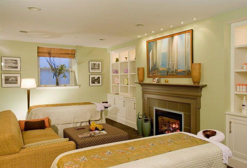 Vanderbilt Hall Hotel  | Newport | Rhode Island | United States 3