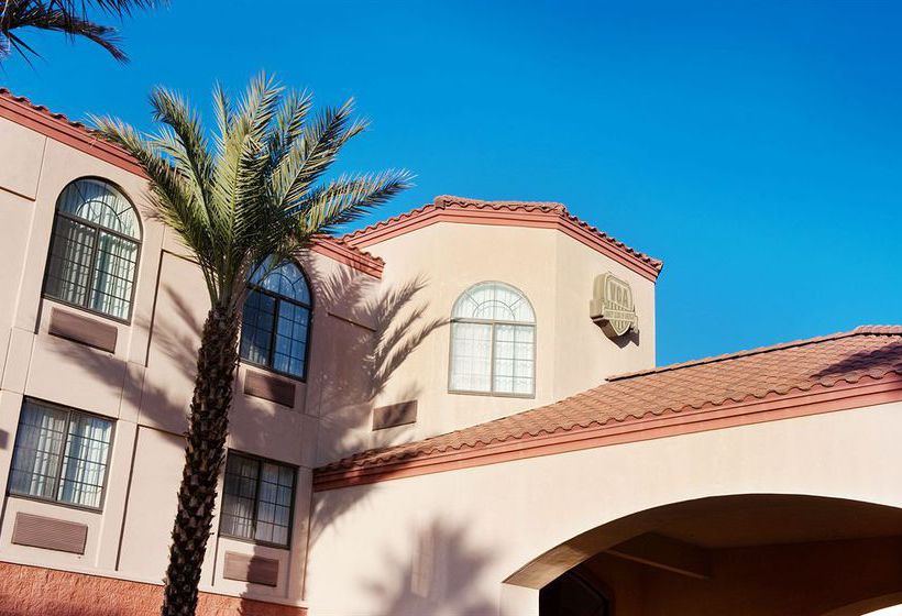 Varsity Clubs of America Suites Hotel 