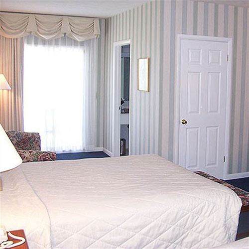 Hotel Village Inn  | Harrisonburg | Virginia | United States 16