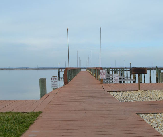 Hotel Waterside Motor Inn  | Chincoteague Island | Virginia | United States 19