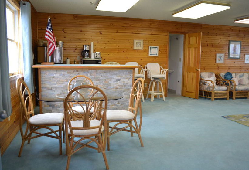Hotel Waterside Motor Inn  | Chincoteague Island | Virginia | United States 2