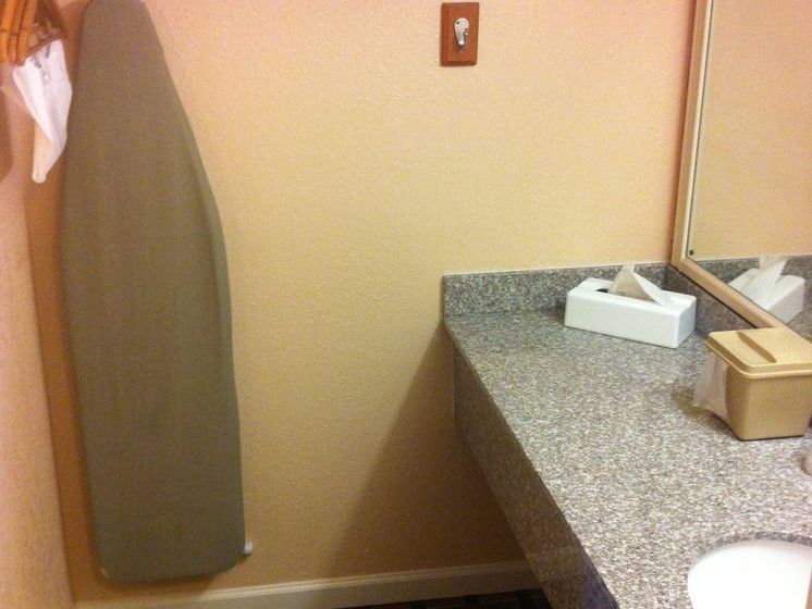 Hotel West Bank Inn  | Augusta | Georgia | United States 13