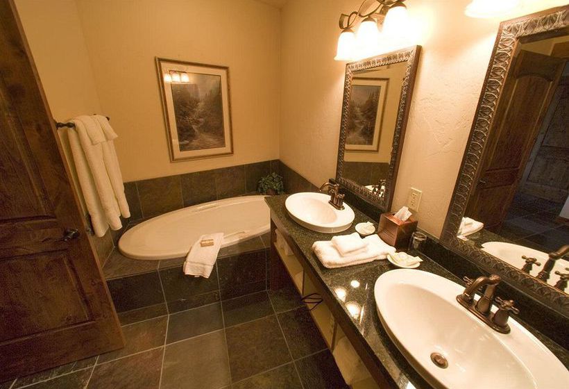 Resort The Lodge at Whitefish Lake  | Whitefish | Montana | United States 1