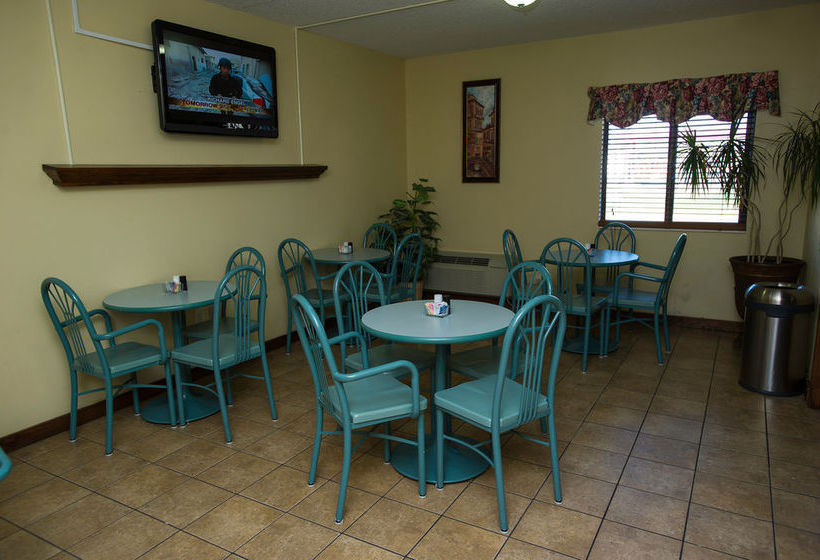 Hotel Wichita Inn North  | Wichita | Kansas | United States 3