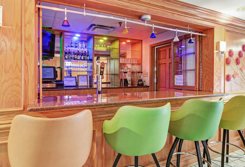 Hotel Comfort Inn & Suites Airport Little Rock  | Little Rock | Arkansas | United States 2