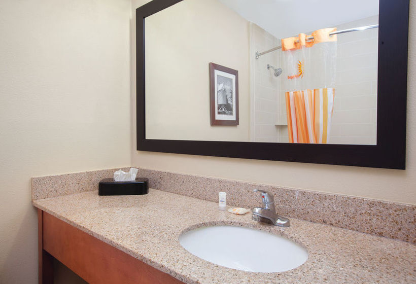 Hotel Quality Inn Historic Area  | Williamsburg | Virginia | United States 16