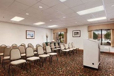 Hotel Wingate Inn  | Joliet | Illinois | United States 1