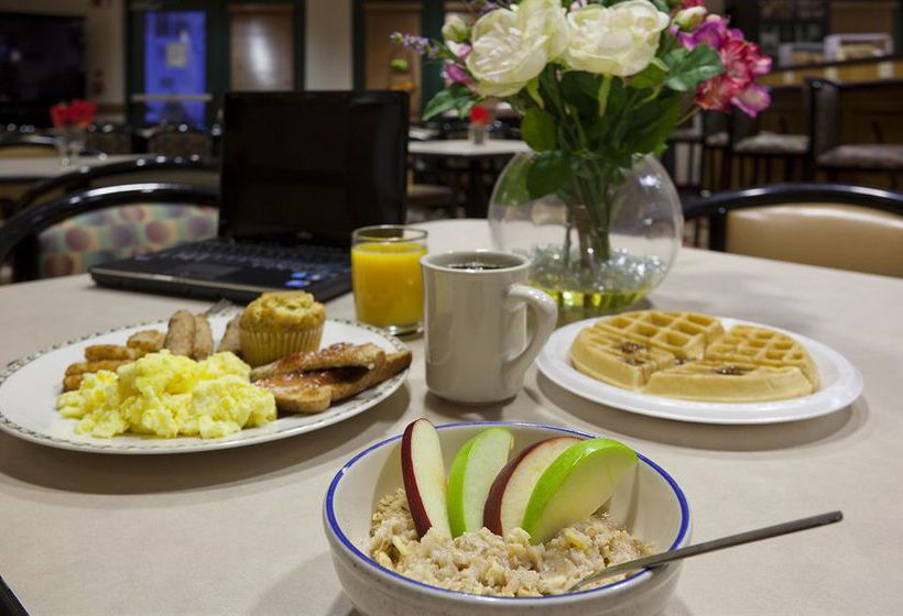 Hotel Wingate Inn  | Appleton | Wisconsin | United States 5