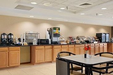 Hotel Wingate Inn  | Pueblo | Colorado | United States 3