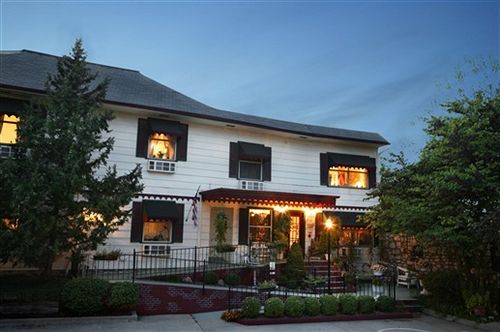 Hotel Woodstock Inn Bed & Breakfast  | Independence | Missouri | United States 16