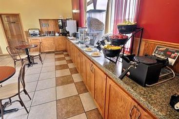 Hotel Econo Lodge Inn & Suites Green Bay  | Green Bay | Wisconsin | United States 17