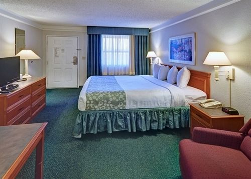 Hotel La Quinta Inn Tulsa East - 41st Street  | Tulsa | Oklahoma | United States 17