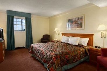 Hotel Red Roof Inn Tulsa Airport 