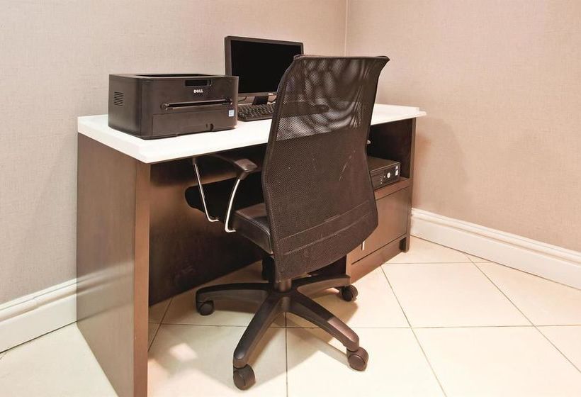 Hotel La Quinta Inn Macon  | Macon | Georgia | United States 17