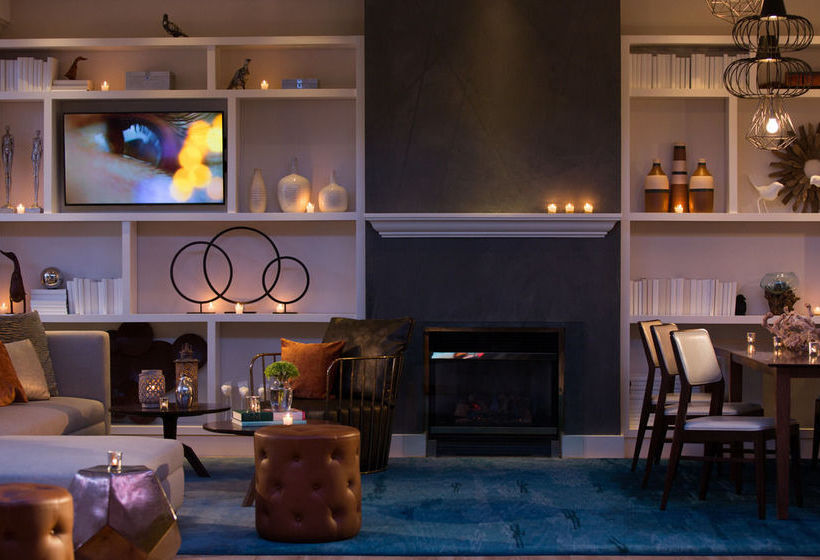 Hotel Renaissance Meadowlands 