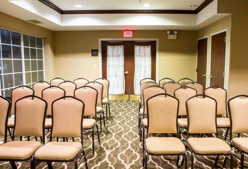 Hotel Comfort Suites Newark 