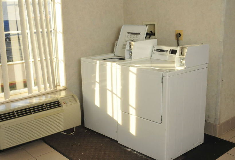 Hotel Comfort Suites Newark  | Newark | New Jersey | United States 12