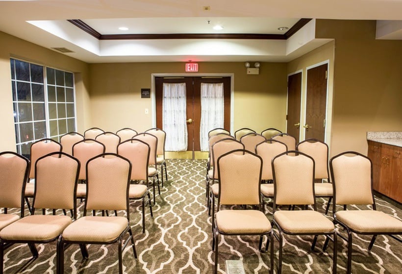 Hotel Comfort Suites Newark  | Newark | New Jersey | United States 20