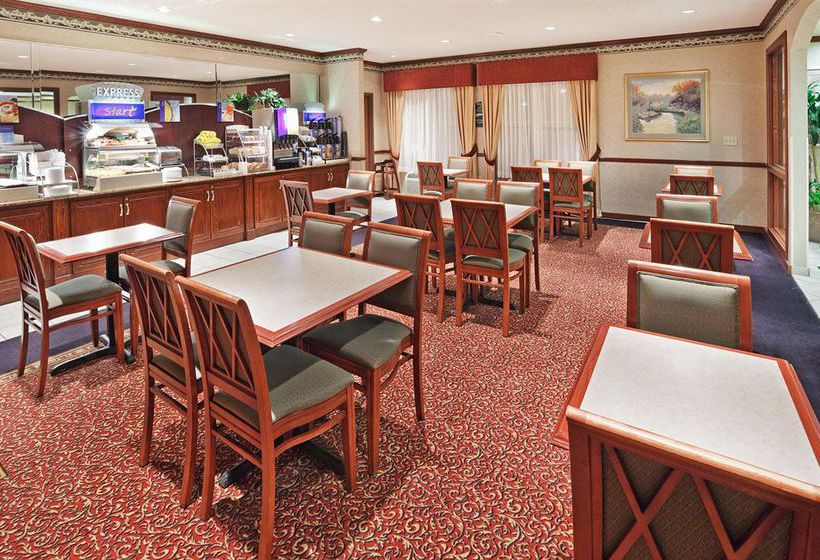 Holiday Inn Express Hotel & Suites Dallas - Lewisville