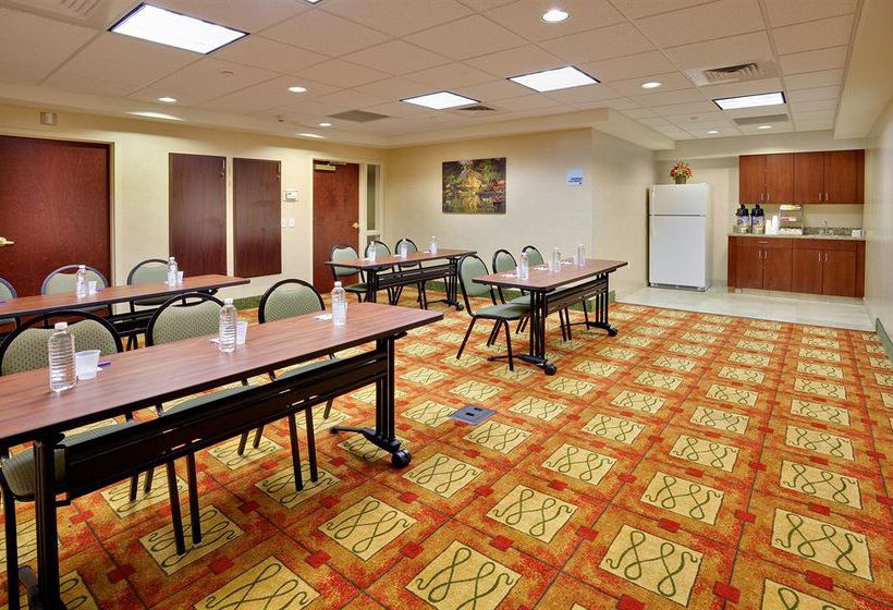 Hotel Holiday Inn Express Bradley Airport   | Windsor Locks | Connecticut | United States 5